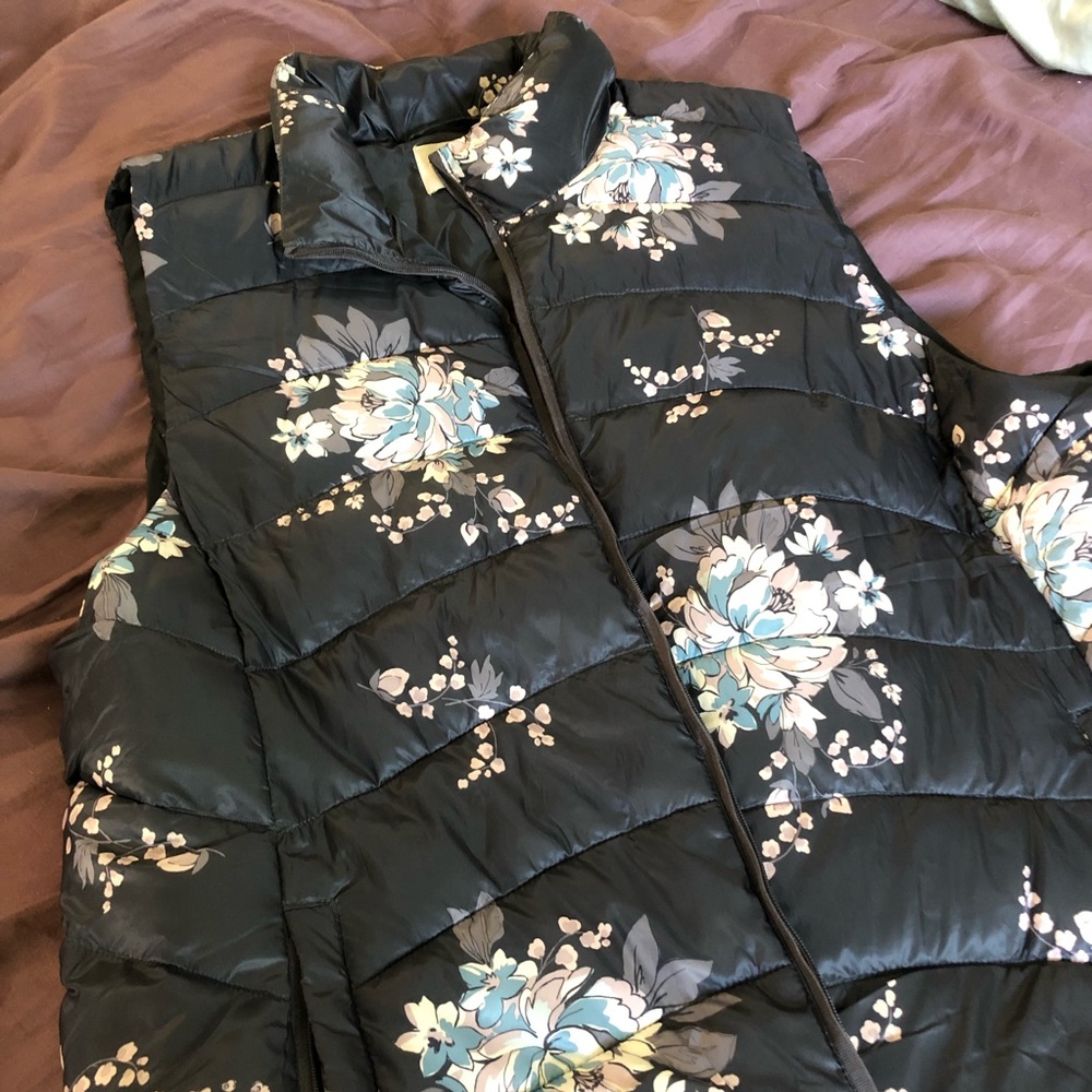 XL LOFT vest. Super soft!